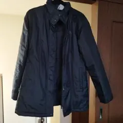 アディダス　黒　上着