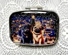 ハンドメイドピルケース小物入れ【クリスマスを待ち侘びるパグちゃん】