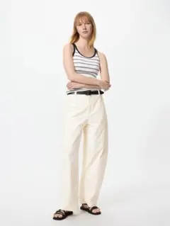 【新品未使用】ユニクロ　ジャージーバレルレッグパンツM