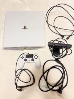 超美品 PlayStation 4 Pro ホワイト CUH-7000B PS4