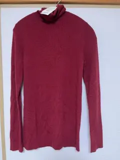 [新品未使用]　UNIQLO ユニクロ　メリノリブタートルネックセーター　RED