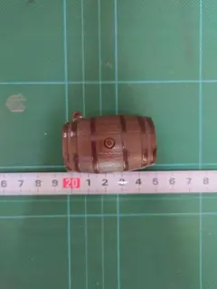 サントリーオールド サウンド・キーチェーン（バーボン樽型）