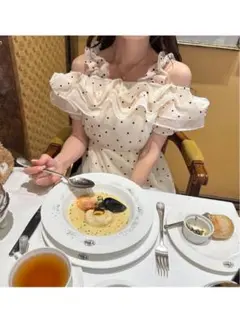 ドット柄フリルオフショルダーフレアロングワンピース[ru1165]