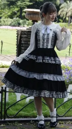 axes femme kawaii カントリーチェックジャンスカ（クロ）