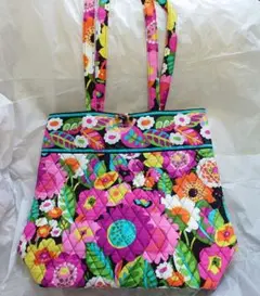 【美品】Vera Bradley キルティング トートバッグ ババブルームのサムネイル