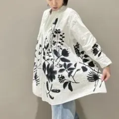 45R 45rpm 墨絵フラワープリントのブラウス（チュニック）のサムネイル