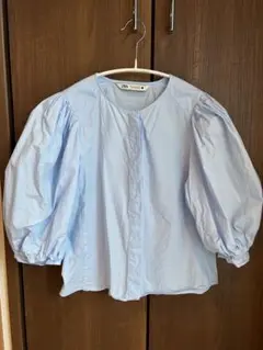 ZARA ライトブルー　お袖ぽわんシャツ　パフスリーブ
