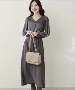 ピンタックプリーツお上品ワンピース