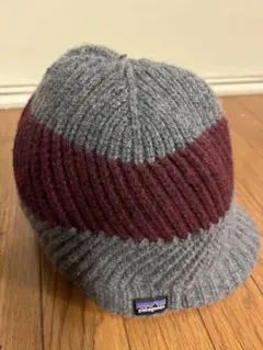 Patagonia ラブルビーニー　グレー・バーガンディ