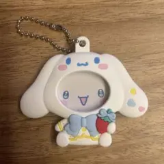 サンリオ フォトバッチ付きマスコット シナモン