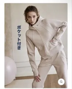 【未使用】定価19,340えん yomoment Lサイズ　上下セット 公式】YOMOMENT (ヨモ) - YOUR MOMENT TO SHINE!