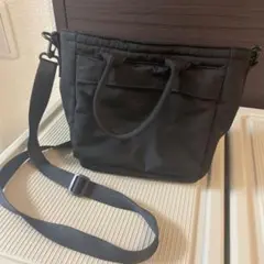 ユニクロ　ショルダーバック