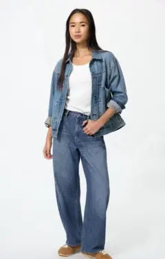 美品 UNIQLO women バギーカーブジーンズ ブルー 26