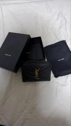 まめ様専用YSL Saint Laurent ブラック 二つ折り財布