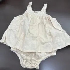 Angou フリル付きロンパース クリーム色 80㎝