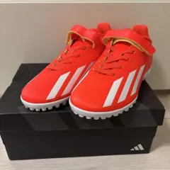 アディダス　クレイジーファスト　サッカーシューズ