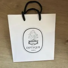 新品未開封 Diptyque BAIES 190g ショップ袋・巾着付き diptyque（ショップ袋）のフリマアイテム一覧