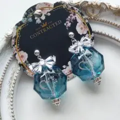 ブルー 青 シルバー ハート 手染め ペイント ビーズ リボン 大ぶり ピアス