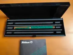 Pelikan 万年筆 グリーンマーブル ゴールドトリム P381 - メルカリ