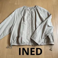 Item thumbnail for item 78646126-bd7d-4e66-bbea-008db41ea241