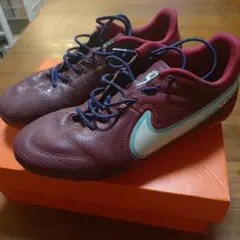 Nike Tiempo サッカーシューズ バーガンディ