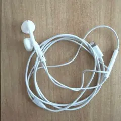 AppleiPhone13Pro付属　Lightning有線イヤホン ホワイト