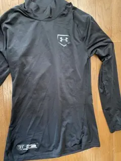 アンダーアーマー　ゴールドギア　長袖