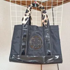 Tory Burch ブラック トートバッグ（スカーフ付き）