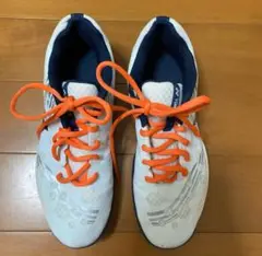 バドミントンシューズ　26.0センチ