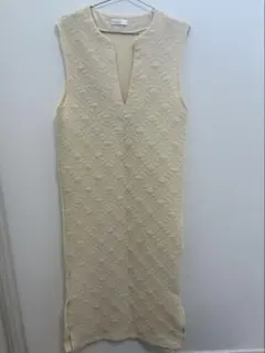 ノースリーブVネックロングワンピース　helm Mサイズ