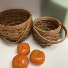 いちご刺繍のウィッカー製バスケット2個セット