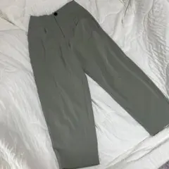 ライトグリーンワイドパンツ ウエストボタン付き