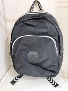 キプリング黒のリュック