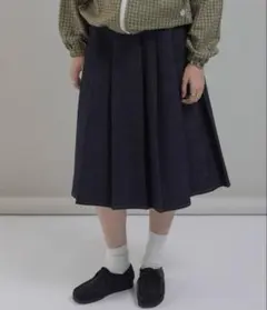 クラシックミディプリーツスカート デニム生地