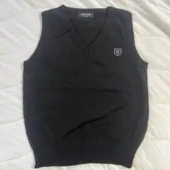 COMME CA ISM 黒 Vネックベスト 120A