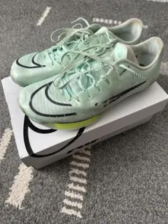 Nike マックスフライ　　26.5 パンクなし