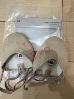 バレエシューズ 4S ソフト素材 ストラップ付き