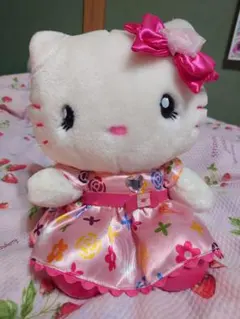 USJハローキティ ぬいぐるみ 花柄ドレス