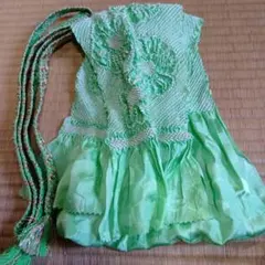 ライトグリーン 刺繍 帯揚げ　帯締め