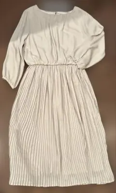 a.v.v ベージュ ロングワンピース M長袖