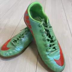 NIKE フットサルシューズ グリーン