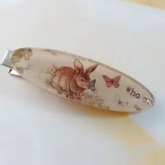 ウサギと蝶のレジンヘアクリップ