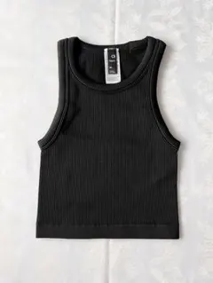 GapFIt リブ クロップド タンクトップ ブラックのサムネイル