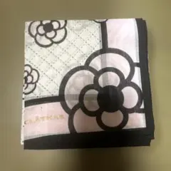 CLATHAS 大判ハンカチ カメリア柄のサムネイル