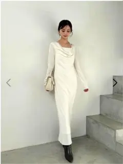 ドレープバックサテンロングワンピース　SNIDEL　完売カラー