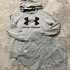 UNDER ARMOUR レディースフード付きスウェットシャツ＆ショートパンツ