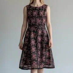 TOCCA トッカ 花柄 刺繍 ワンピース サイズ6 L〜XL 大きいサイズ 黒