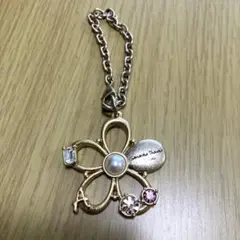 サマンサタバサ　Samantha Thavasa チャーム　花 Aのサムネイル