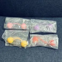 サンリオ　カプセルトイ　レトロボンボンヘアゴム