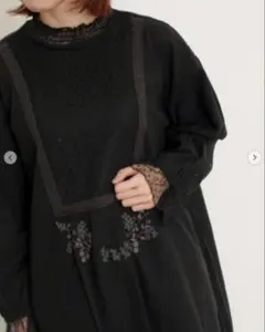 新品タグ付き　サマンサモスモス　ドットチュールスクエア貼りワンピース　ブラック